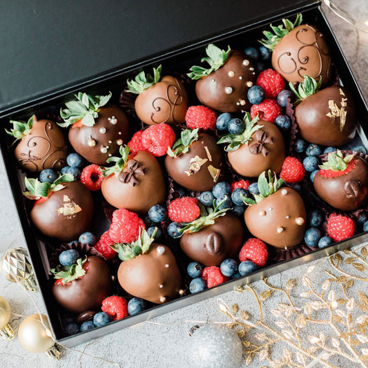Eve Holiday Box