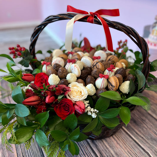 Holly Jolly Gift Basket